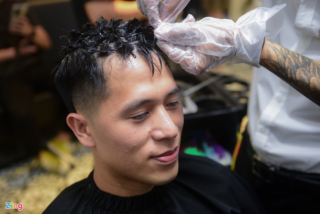 15 kiểu tóc nam uốn gợn sóng vạn người mê hot trend năm 2023