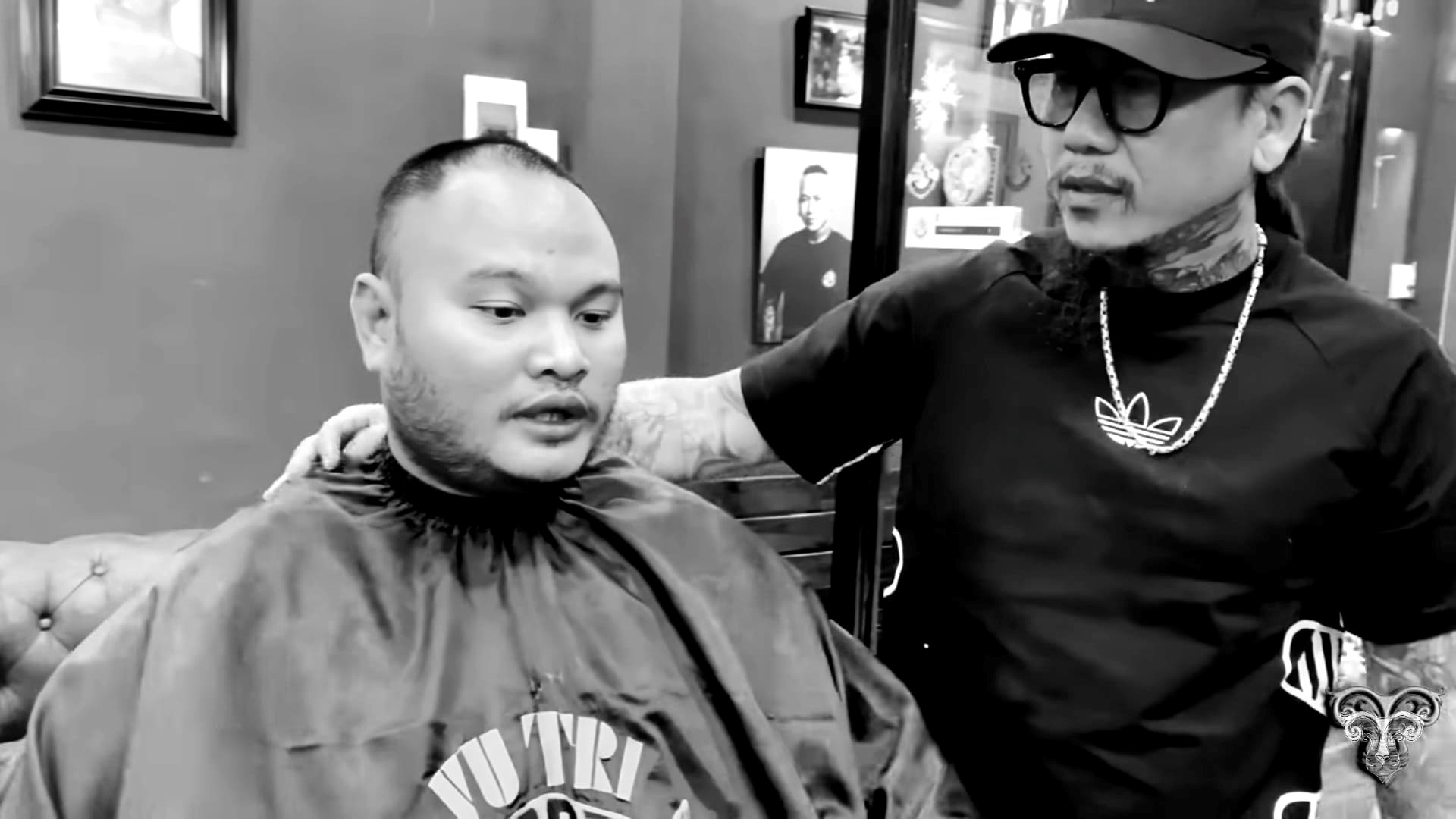 Vinh Râu - Trải nghiệm cắt tóc tại Barbershop Vũ Trí