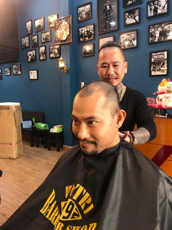 Trải nghiệm dịch vụ cắt tóc nam tốt nhất HCM  Barber Shop Vũ Trí